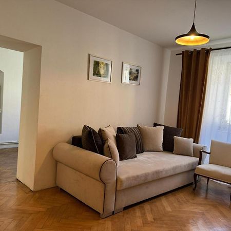 Valentina'S Apartment In City Center Braszów Zewnętrze zdjęcie